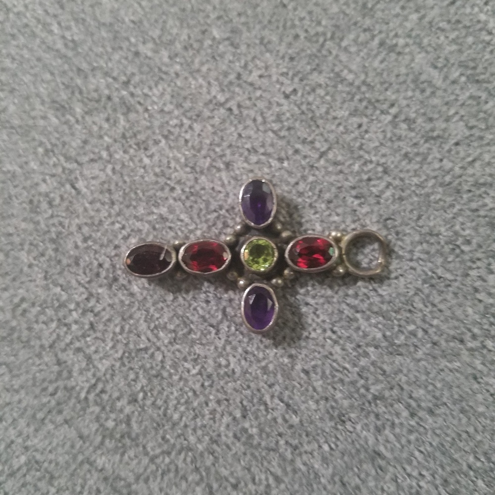 Garnet and amethyst cross pendent